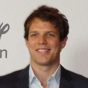 Jake Lacy | biog.com