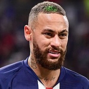 Neymar | biog.com