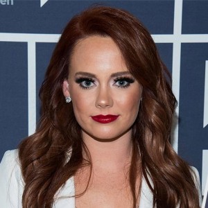 Kathryn Dennis | biog.com