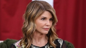 Lori Loughlin | biog.com