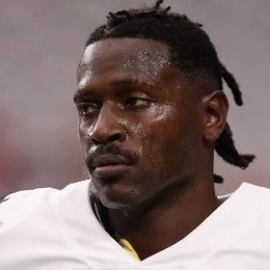 Antonio Brown | biog.com