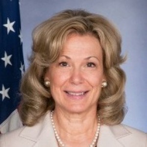 Deborah L. Birx | biog.com
