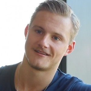 Alexander Ludwig | biog.com