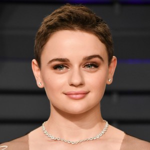 Joey King | biog.com